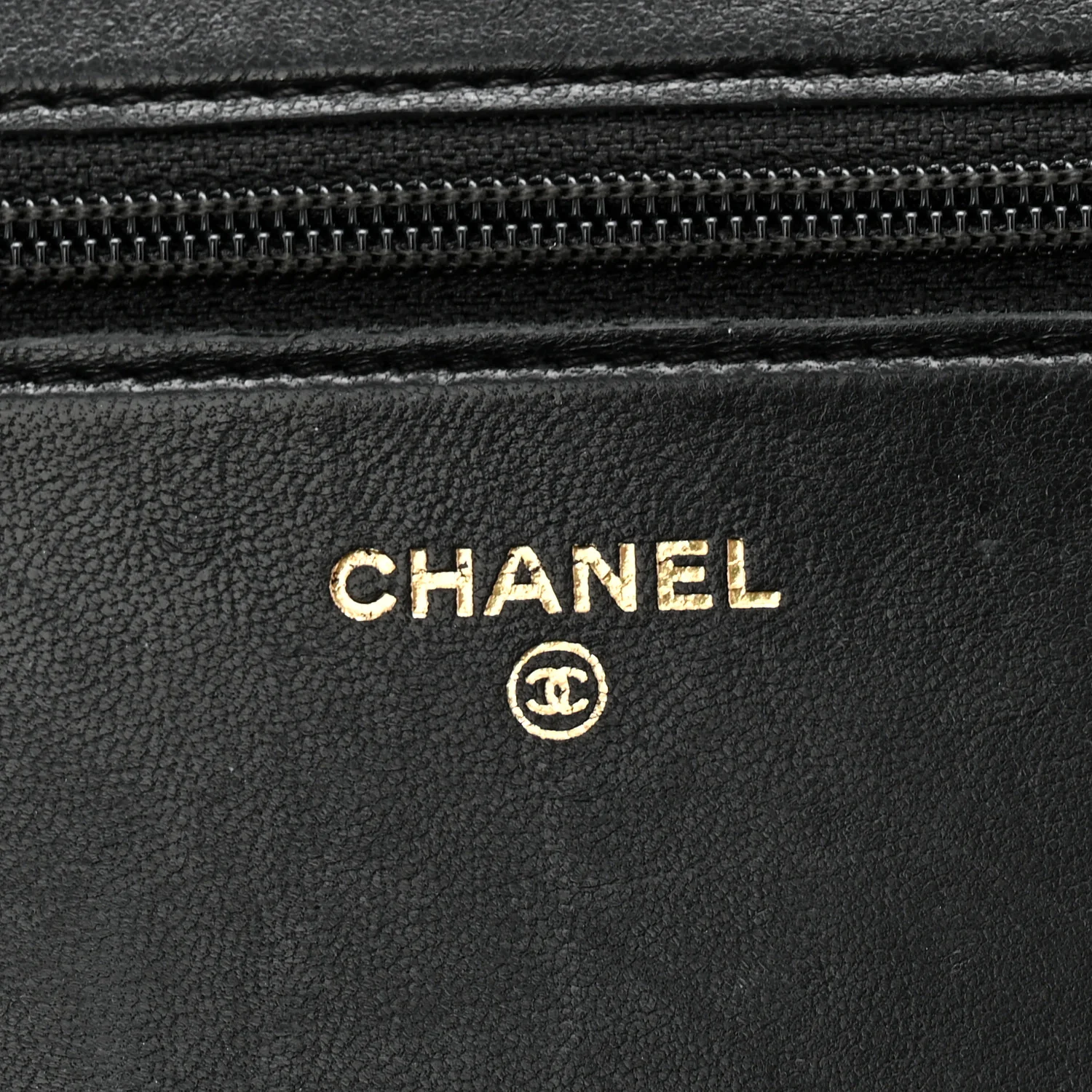 Lambskin Chevron Boy Wallet On Chain WOC Black