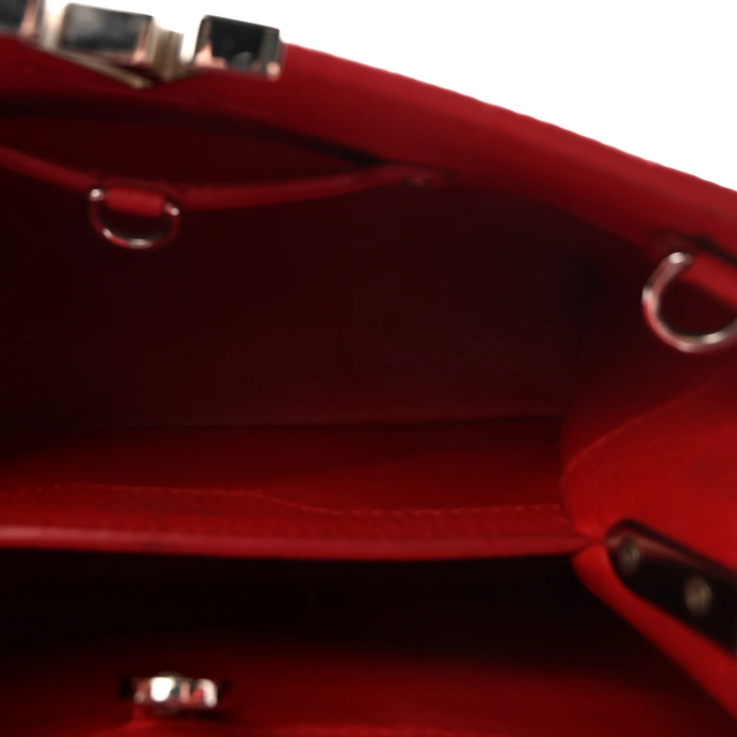 Taurillon Capucines BB Rubis