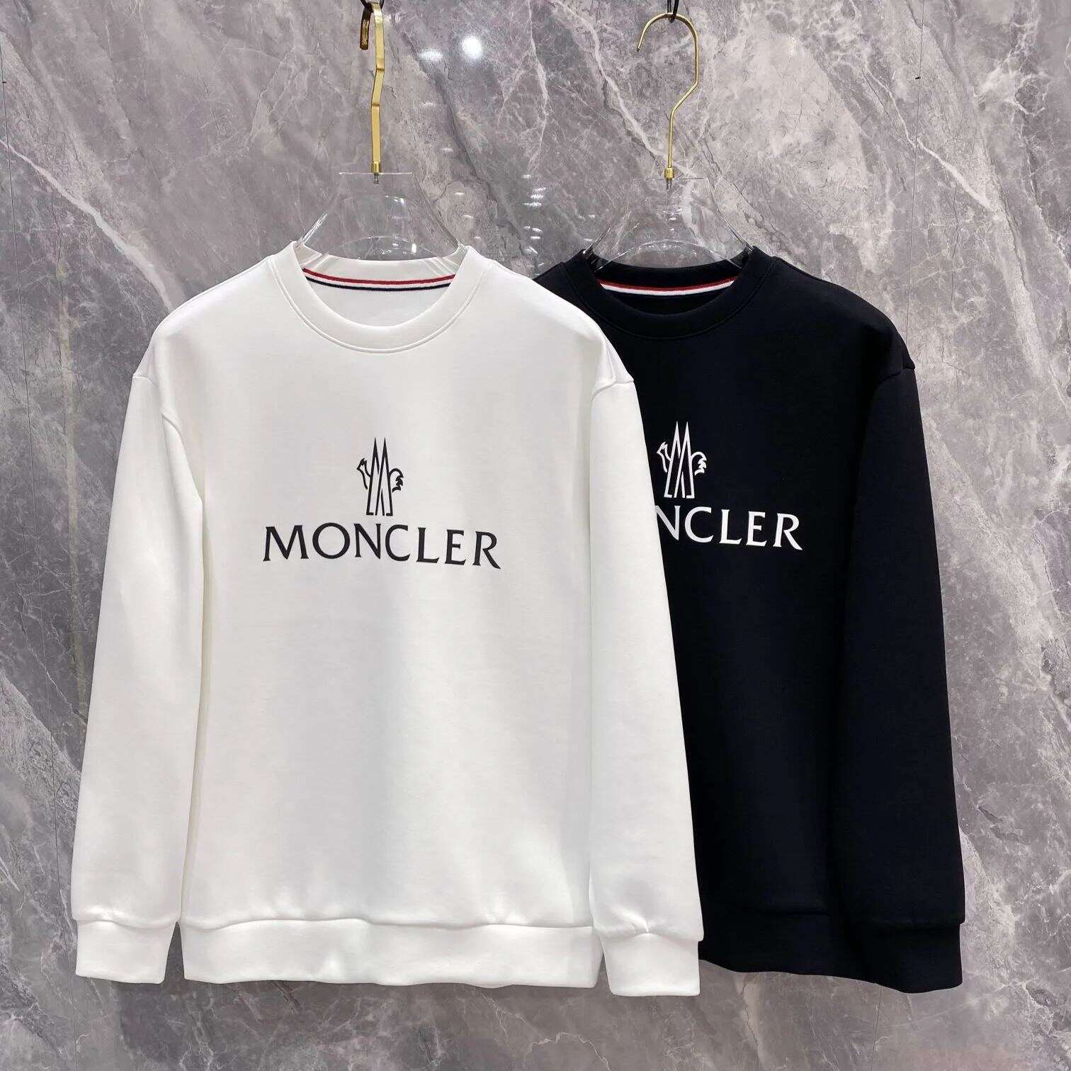 【MONCLER 公式旗艦店】ご好評に付き再入荷！！