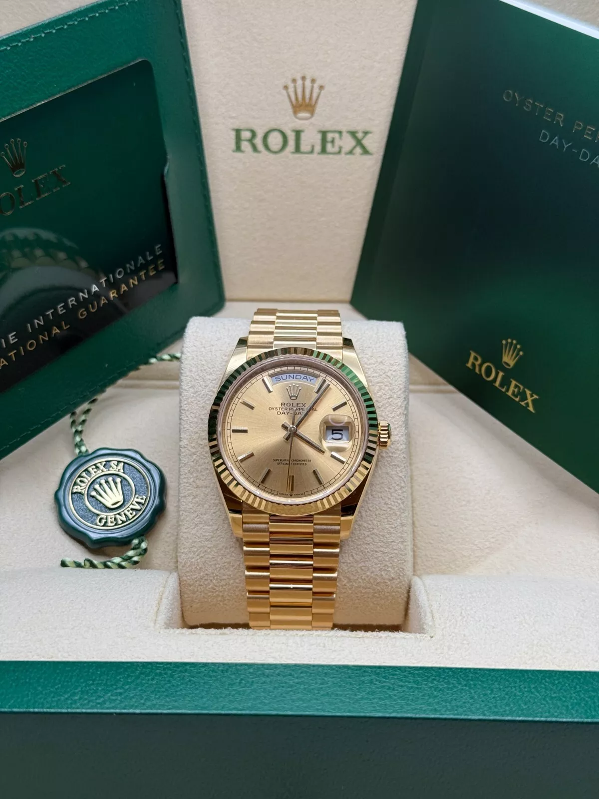 [Super Clone]RLX  Day-Date 36mm 128238-0045 Champagne Dial Yellow Gold President Bracelet Watch