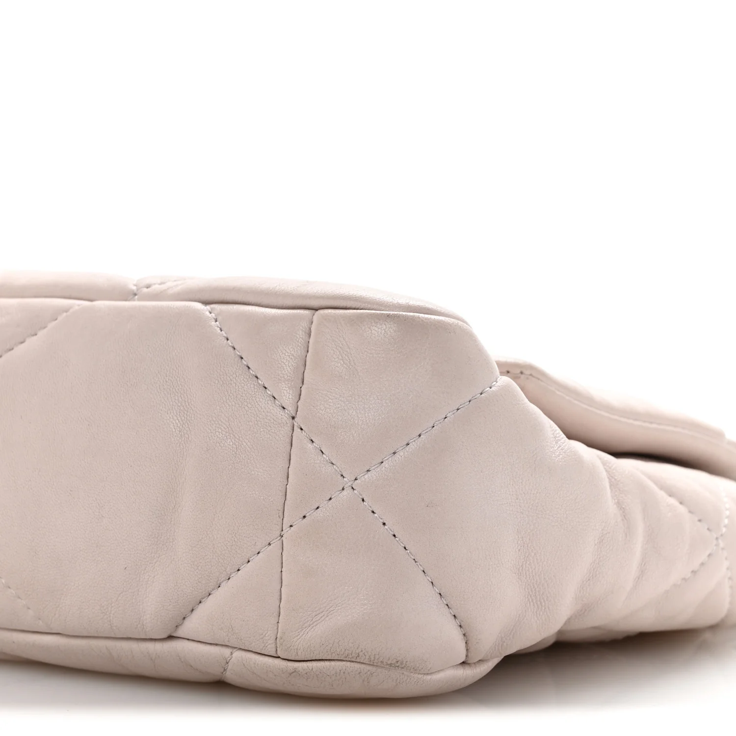 Lambskin Quilted Medium Chanel 19 Flap Light Pink