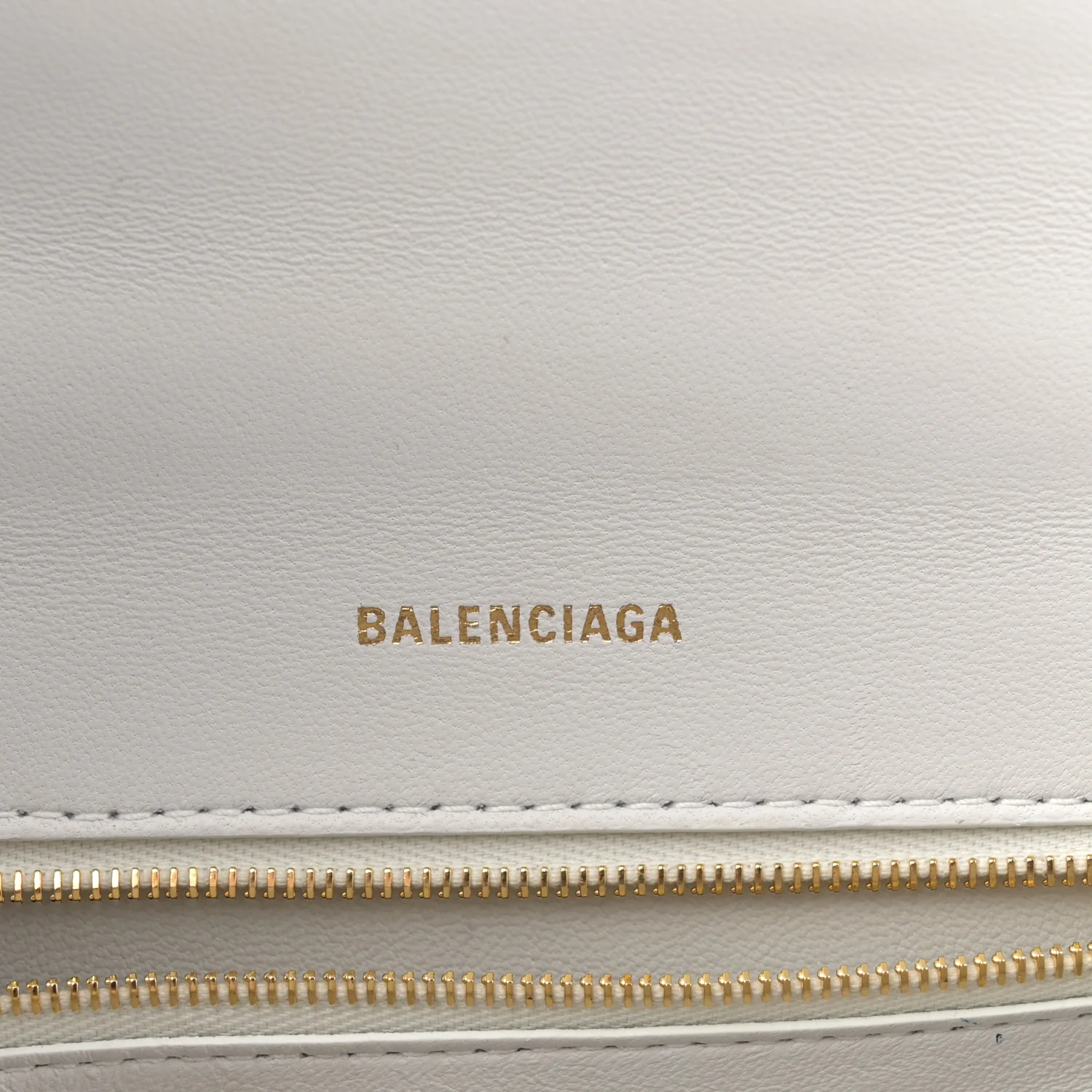 Calfskin Crocodile Embossed Small Hourglass Top Handle Bag White