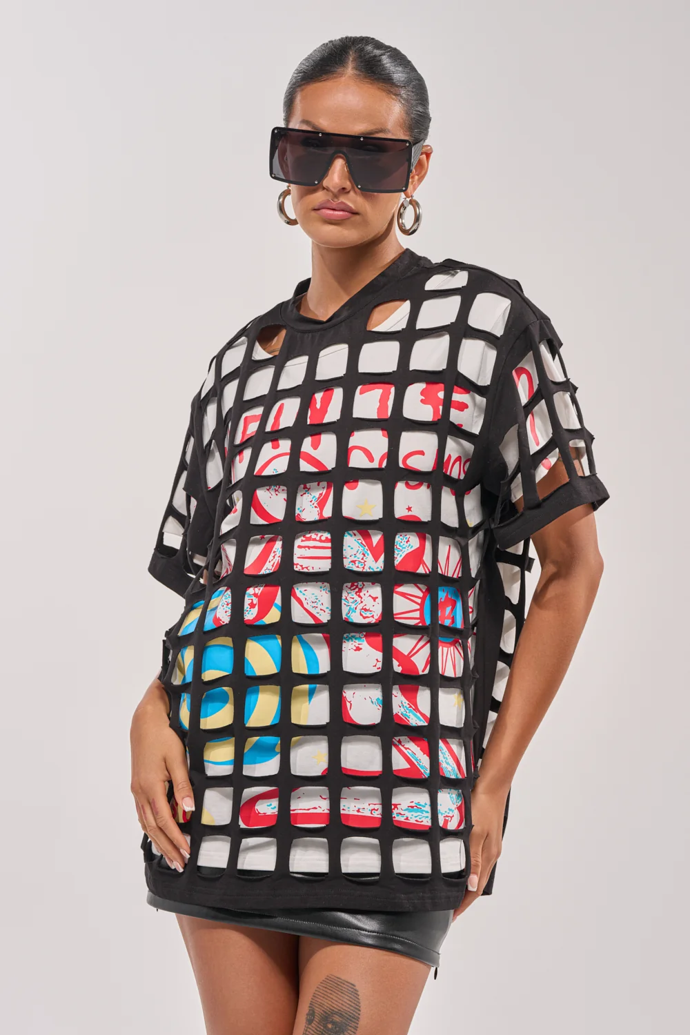 CHECKED OUT OVERSIZED TEE - Akira Store