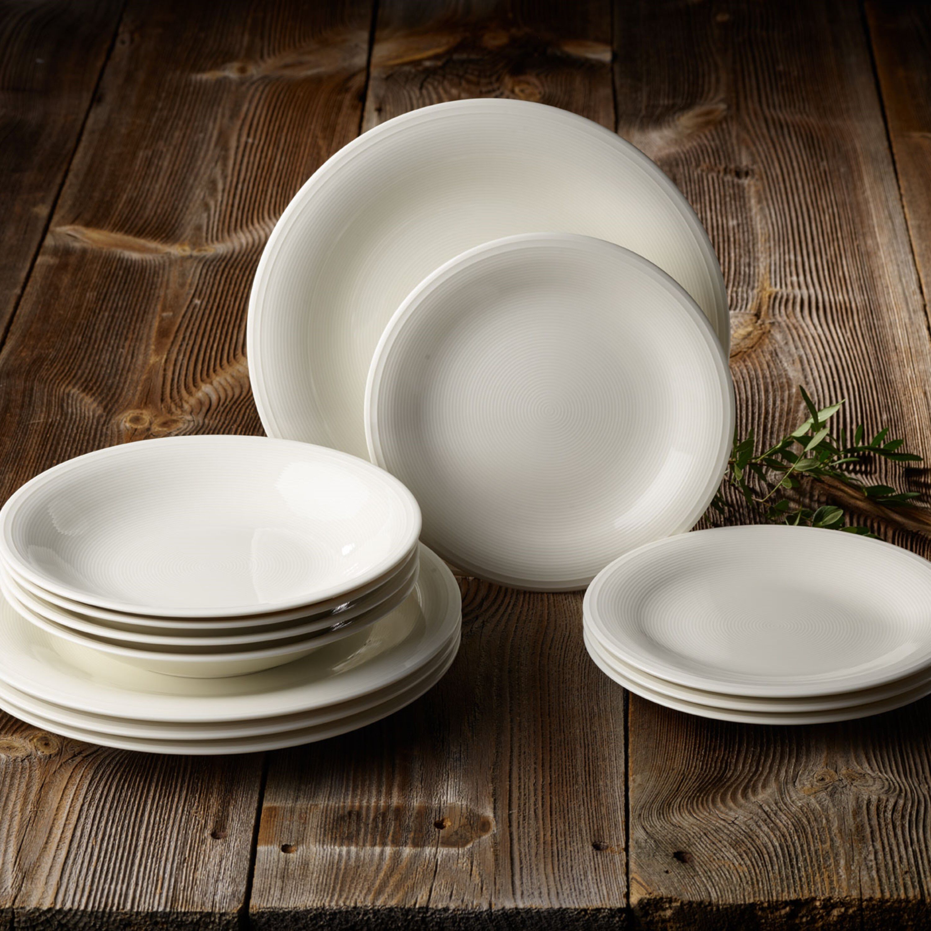 Color Loop Salad/ Dessert Plate - White, 8.4'', Premium Porcelain