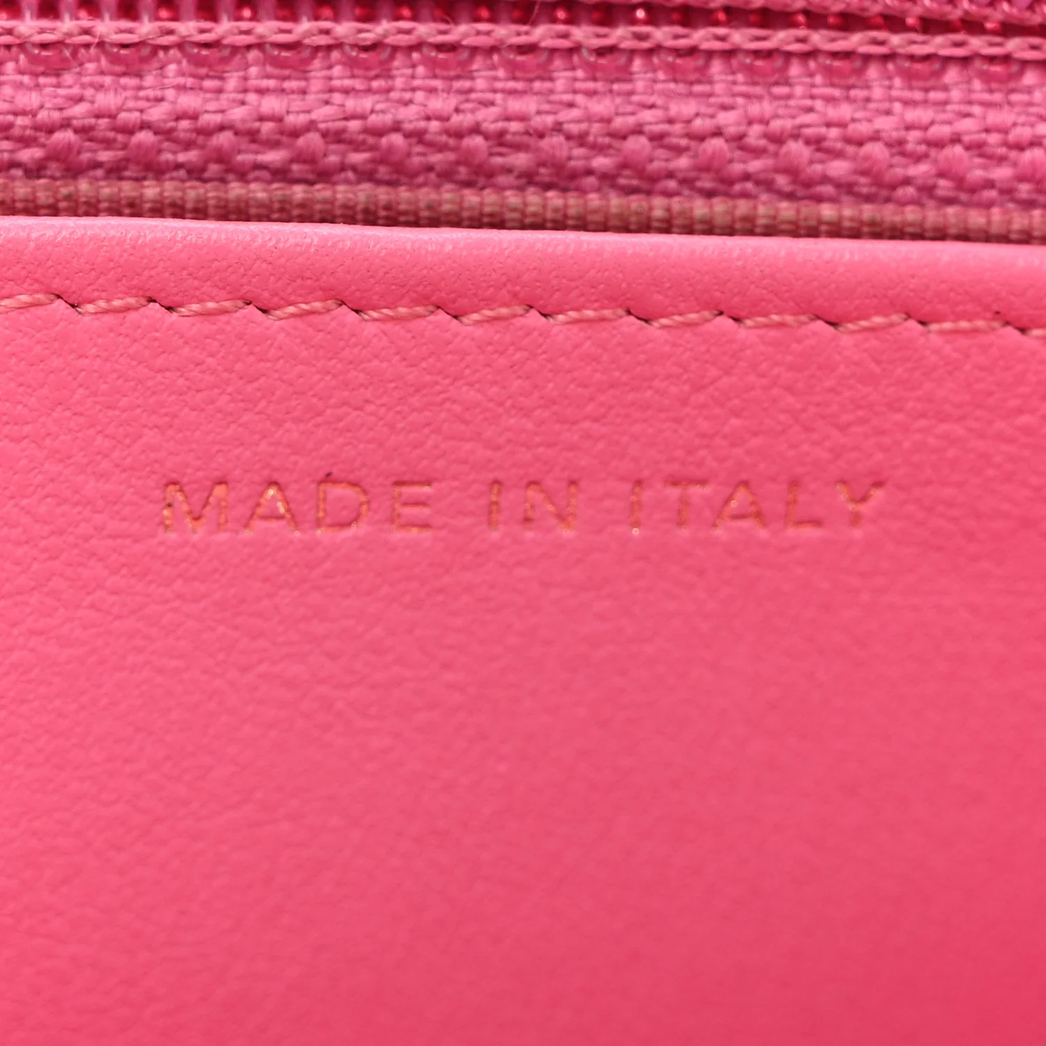 Caviar Quilted Wallet on Chain WOC Pink
