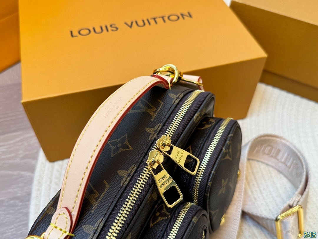 Louis new arrival camera bag size: 19*12 cm