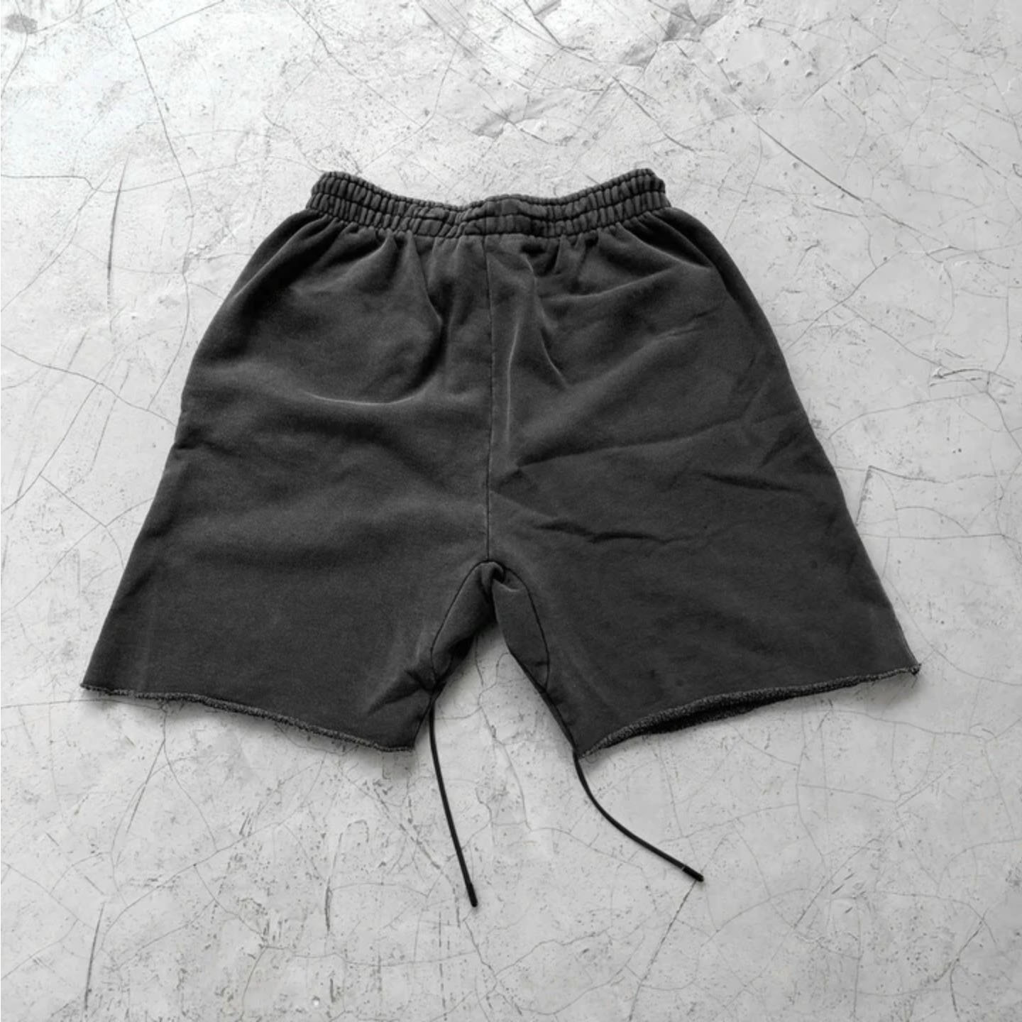 Short imprimé ange pour homme