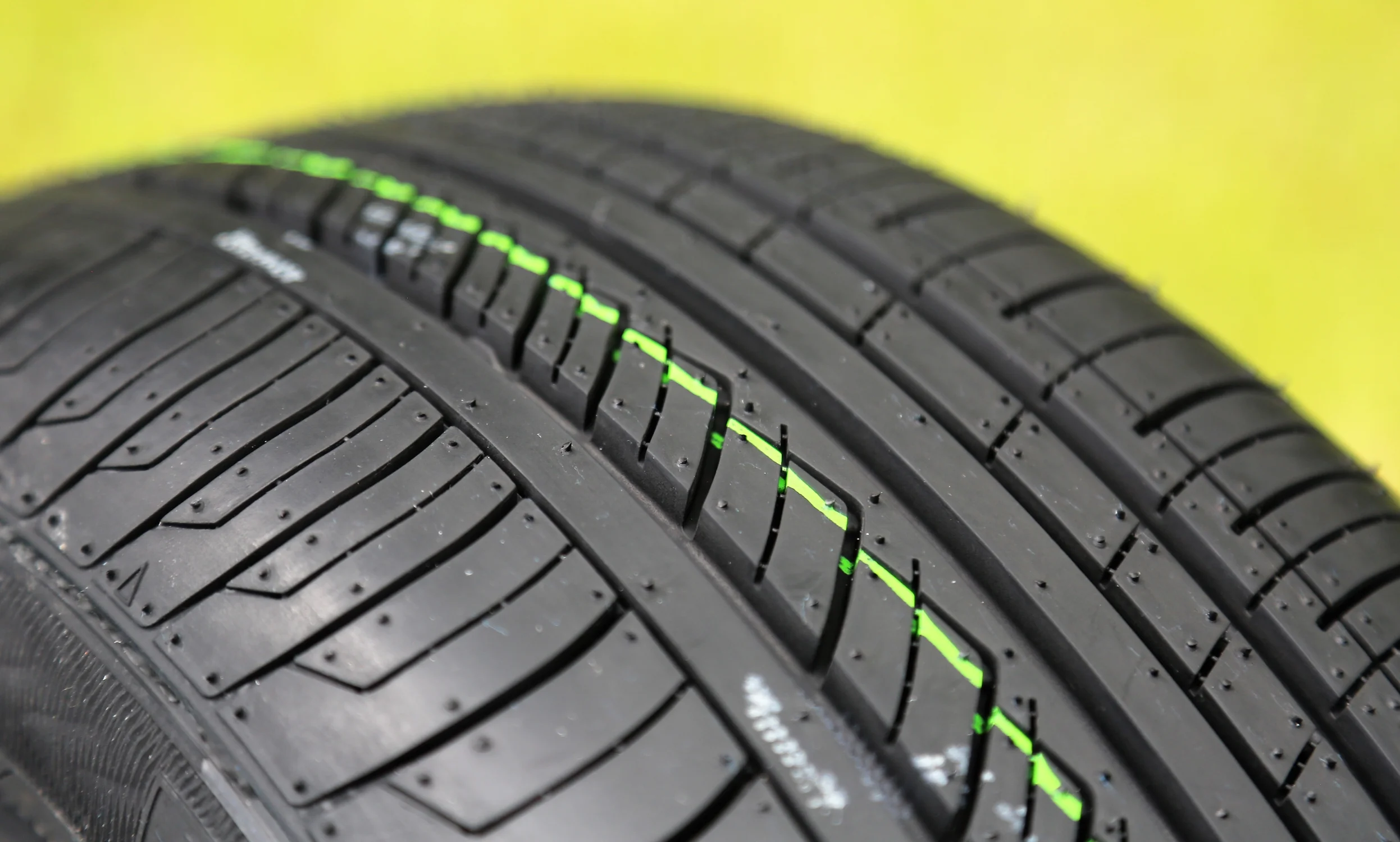 Set of 4 Ecosa 175/70R13 82H a/s All Season Tires - Image 6