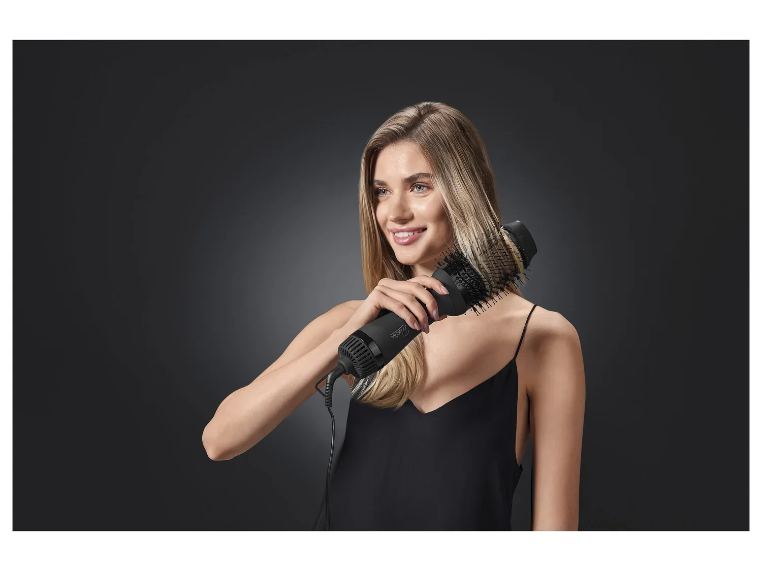 Brosse  cheveux 2 en 1 RHC 45, 1000 W
