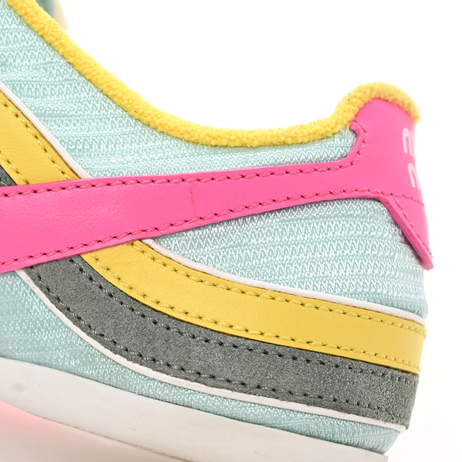 Technical Fabric Suede Gymnasium Sneakers 37 Anise Fuchsia