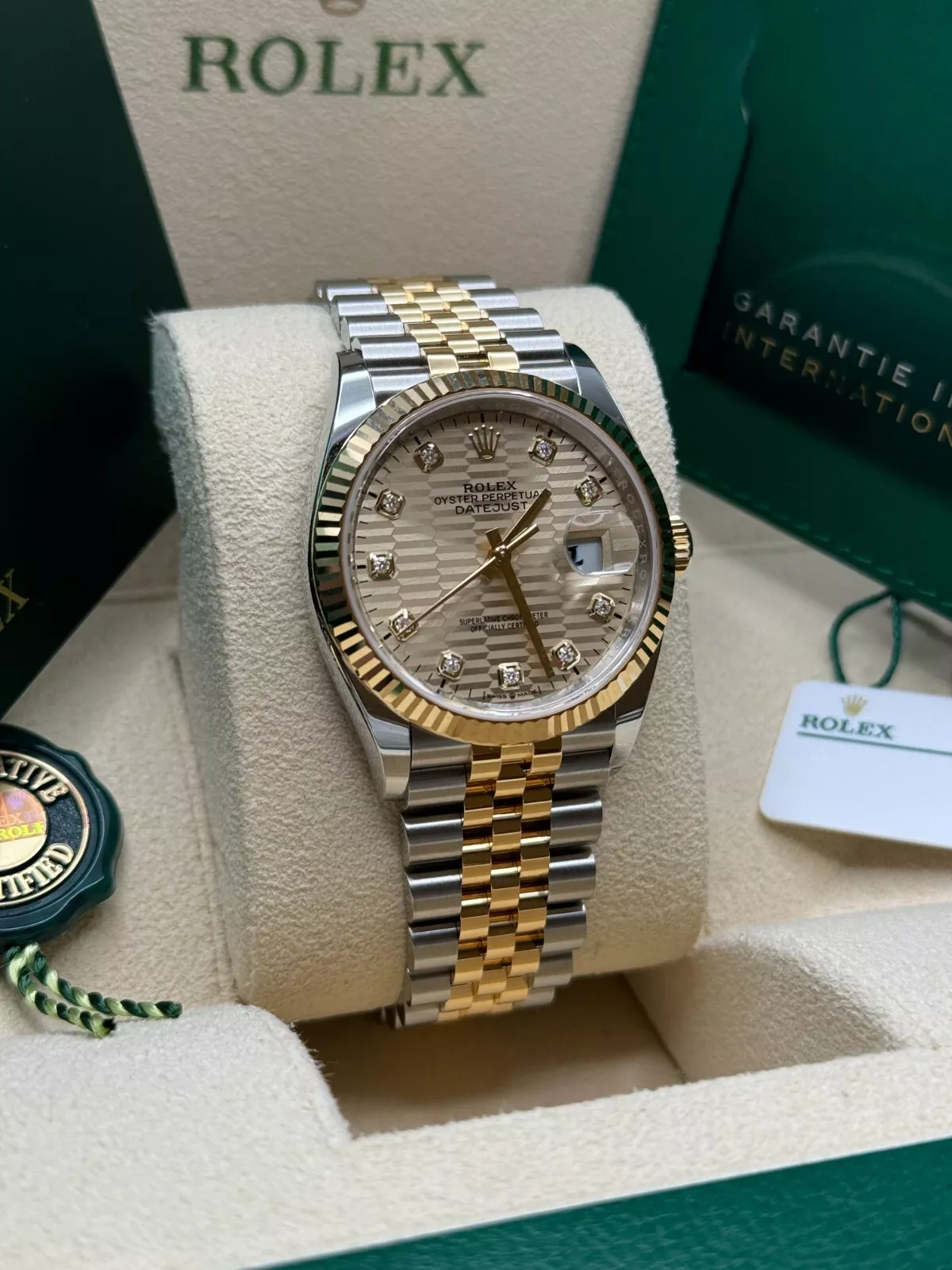 [Super Clone]RLX  Datejust 36mm 126233-0045 Champagne Fluted Motif Diamond Dial Jubilee Bracelet