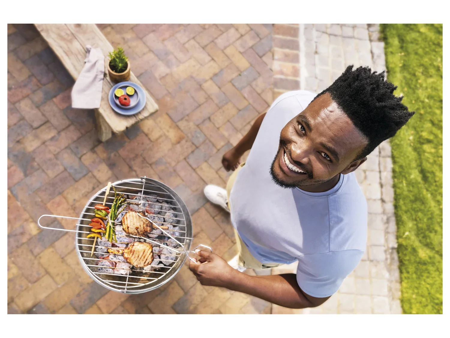 GRILLMEISTER Barbecue  colonne au charbon de bois