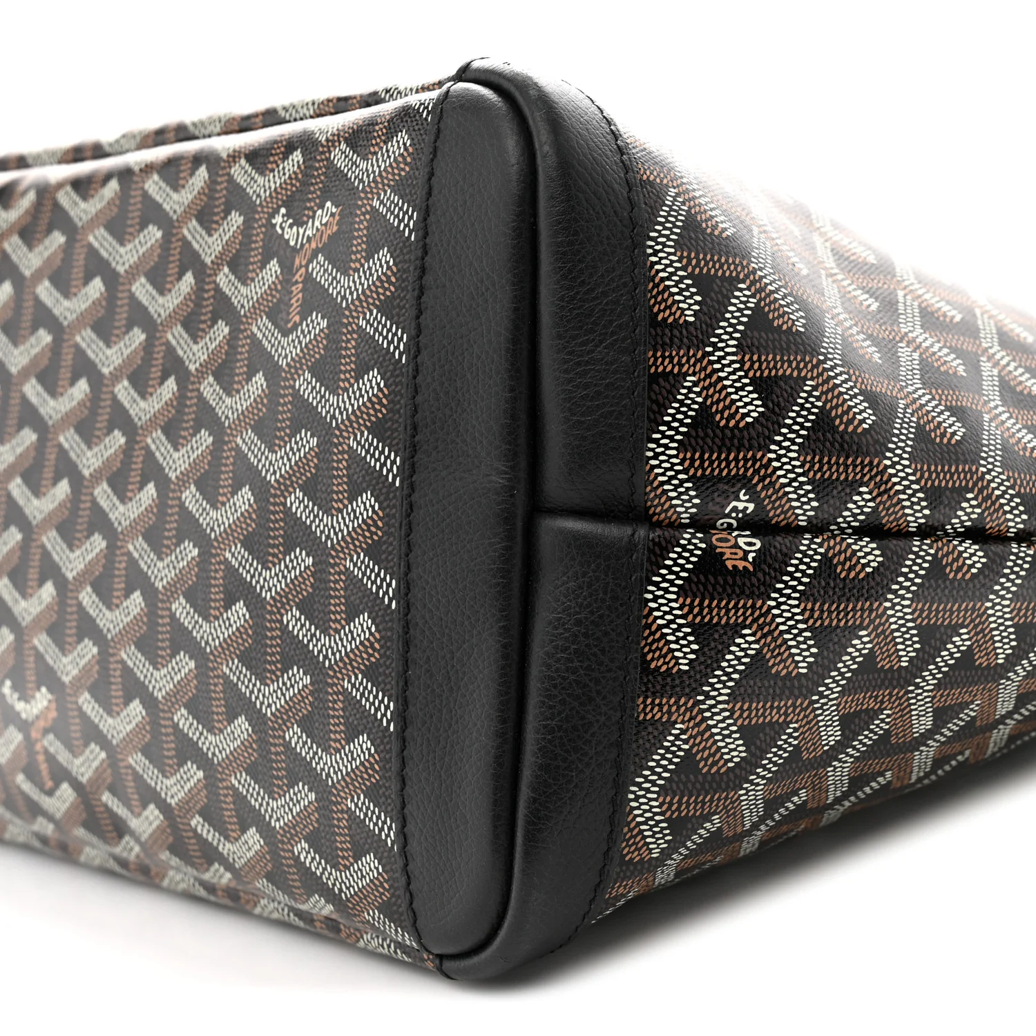 Goyardine Artois MM Black