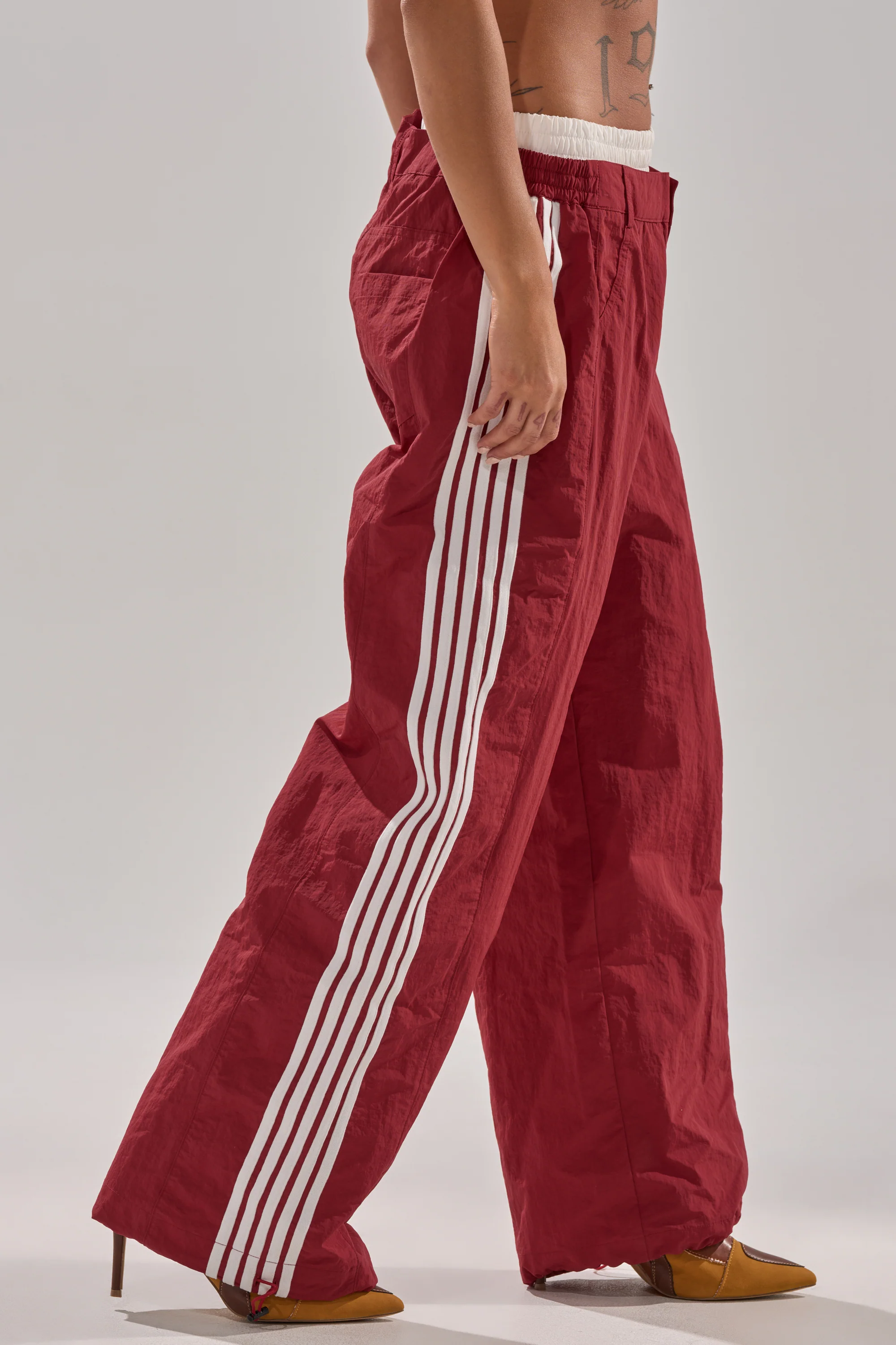 DENNIS TRACK PANT IN BURGUNDY - Akira Store