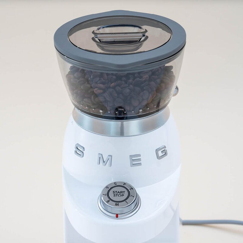 Kaffekvern CGF03 240g hvit