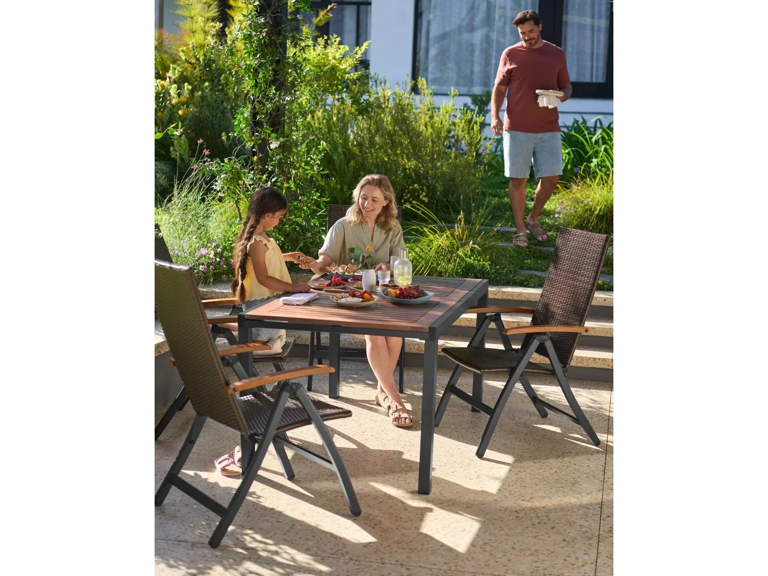 LIVARNO Table de jardin + Lot de 4 fauteuils pliants Valencia