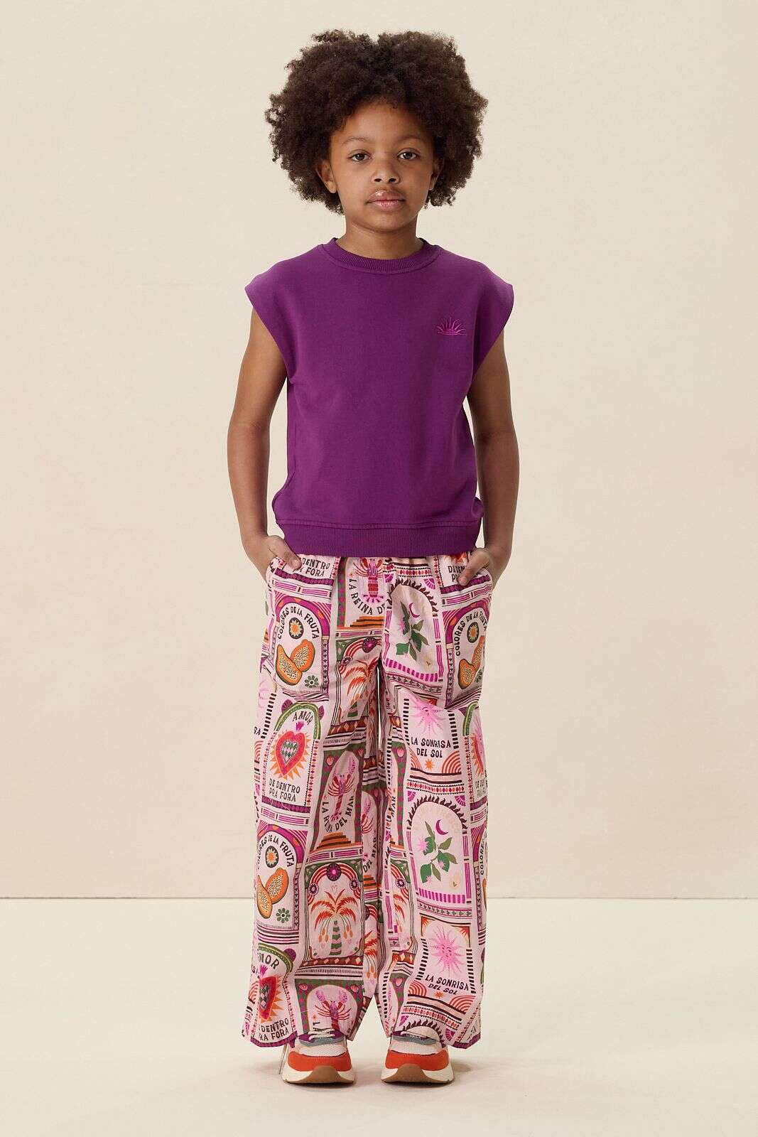 Donkerpaarse mouwloze sweater