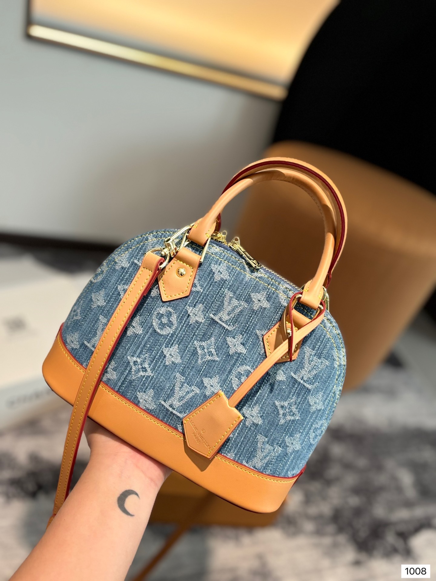 Louis alma bb Retiro denim bag size: 24??18cm