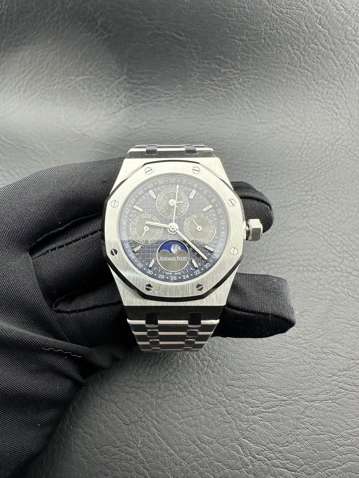 Audemars Piguet AP オーデマピゲ ロイヤルオーク シリーズ 複雑機能万年暦腕時計