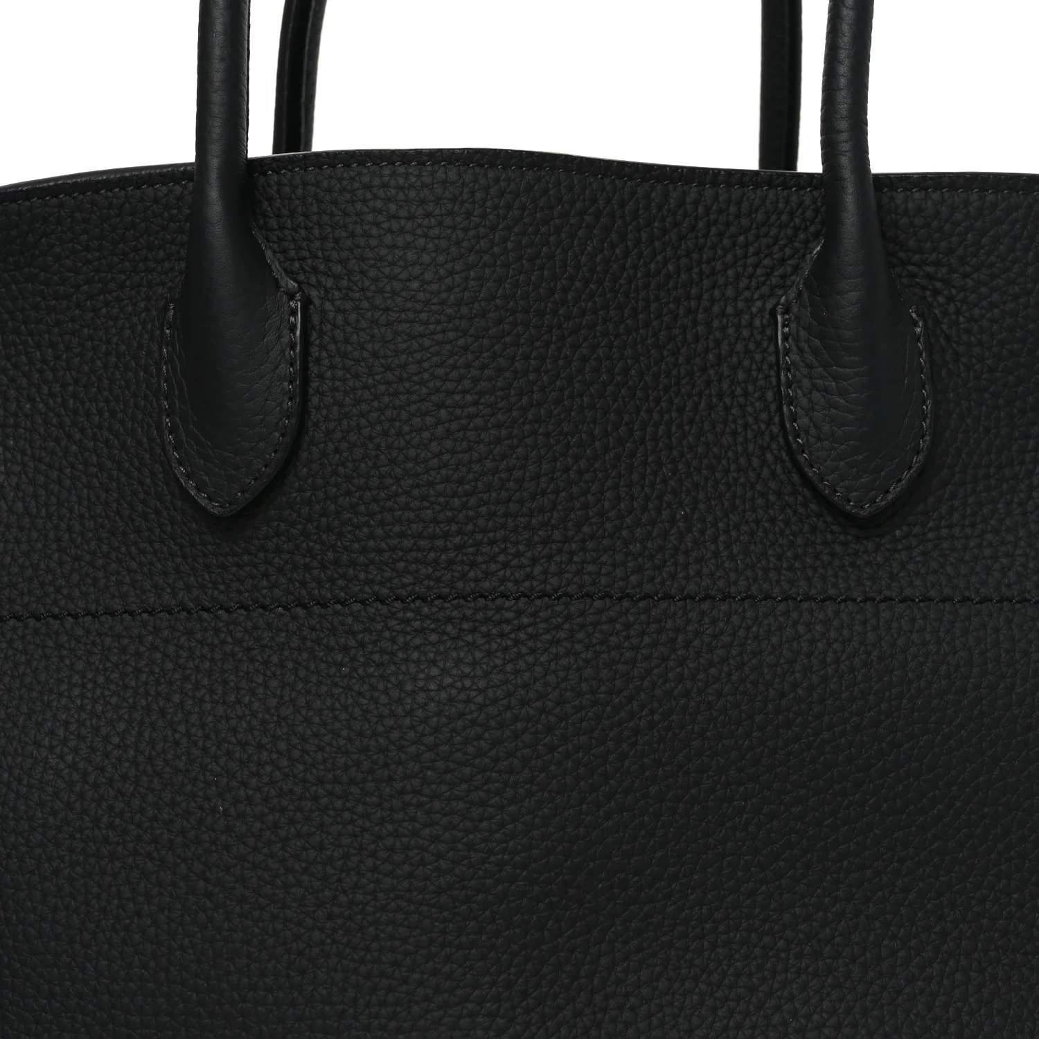 Matte Grained Calfskin Soft Margaux 15 Black