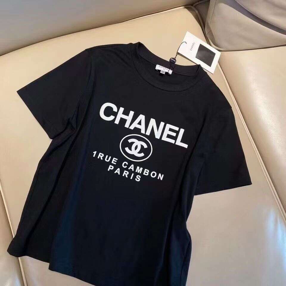 【CHANEL】（シャネル）半袖 男女兼用、ご好評に付き再入荷！半袖Tシャツ