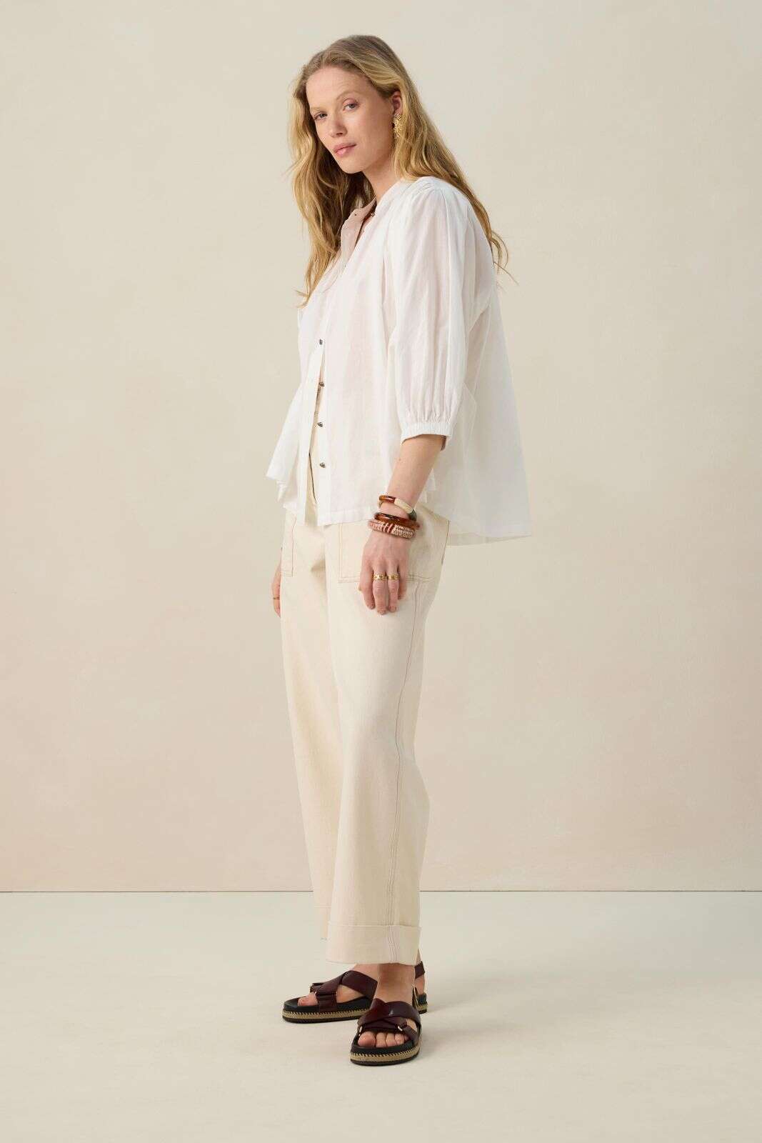 Witte blouse met pofmouwen