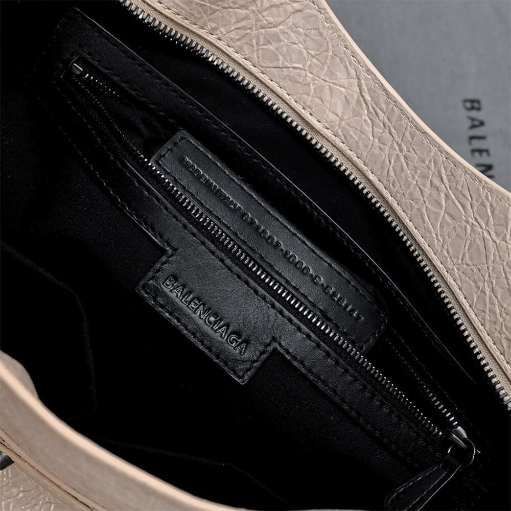 Balenciaga Women s Le City Bag Medium(HIGH-END GRADE)