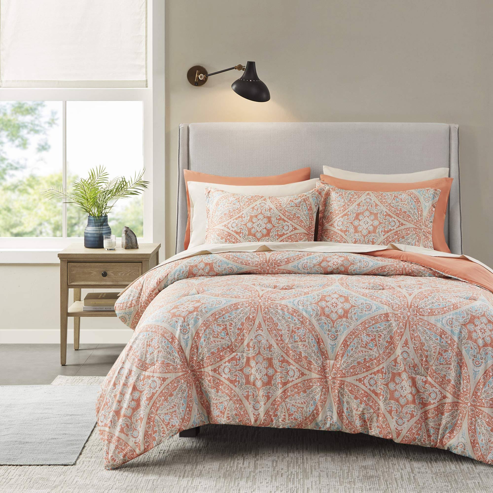 Comfort Spaces Bed in A Bag - Trendy Casual Design Cozy Comforter with Complete Sheet Set with Side Pocket, All Season Cover, Matching Shams, Queen(