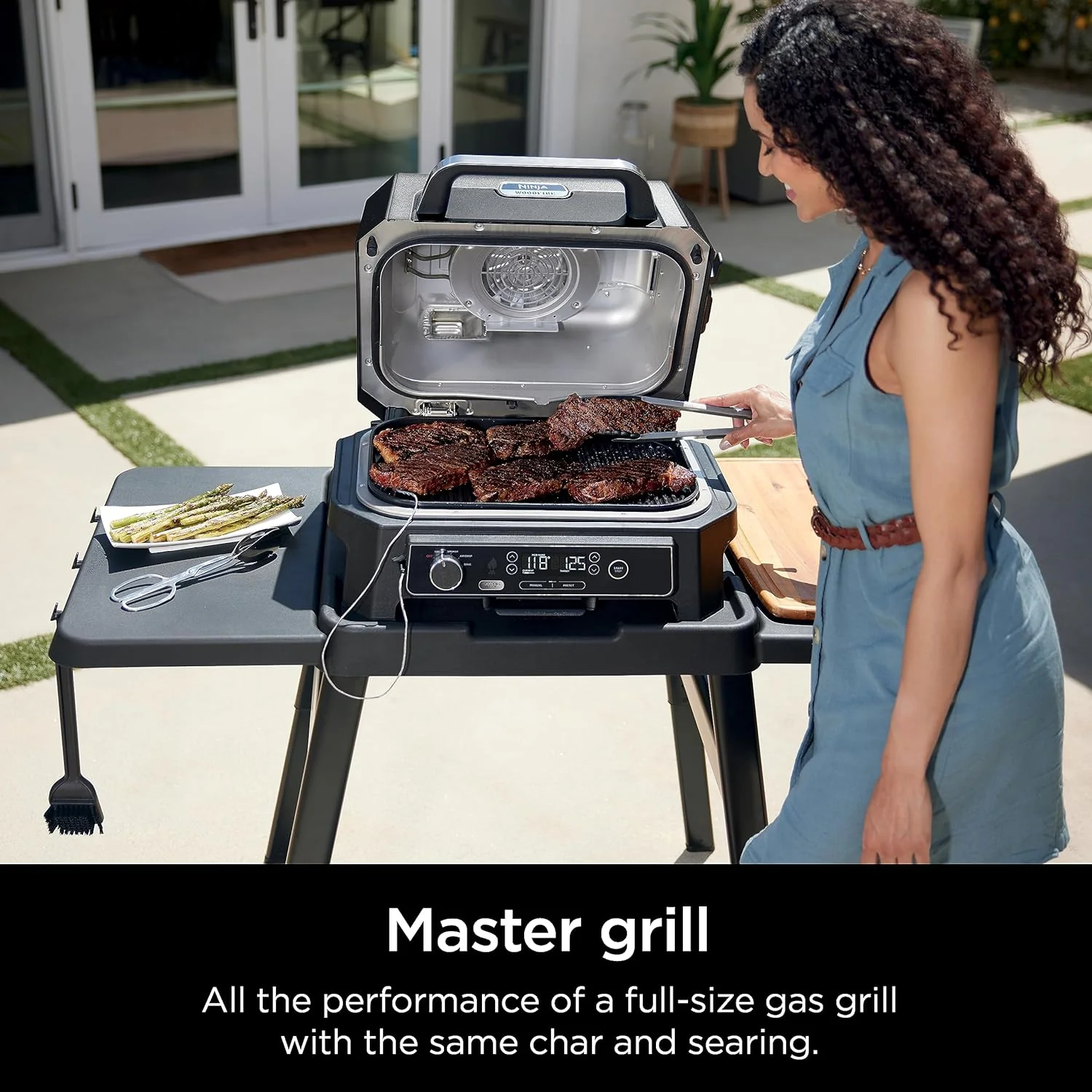 Gril et fumoir 7 en 1 avec thermomètre, friteuse à air chaud, barbecue, cuisson au four, rôtissage, grillade - Gril électrique portable d'extérieur, gris
