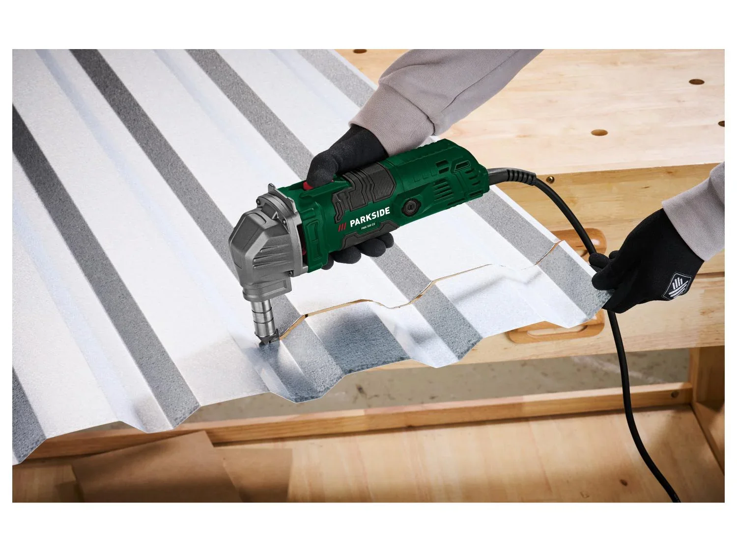 PARKSIDE Grignoteuse PMK 550 C2
