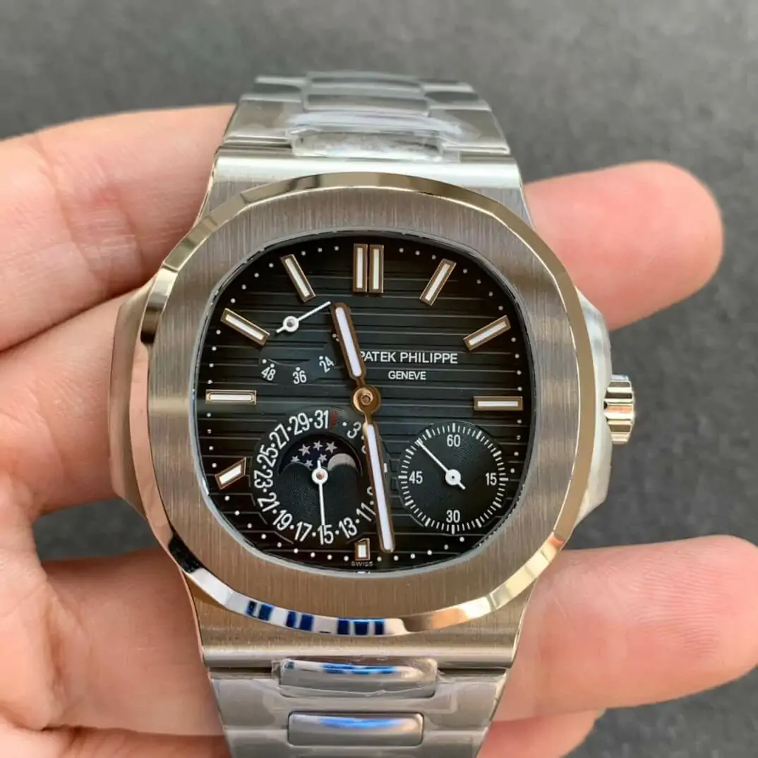 Patek Philippe Nautilus 5712 / 1A-001 ZF Factory Blue Dial