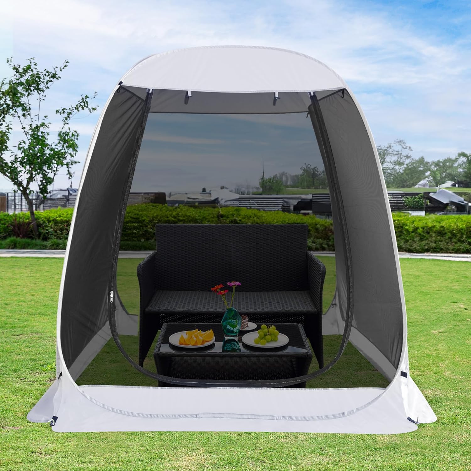 Gazebo moustiquaire pouvant accueillir 6, 10 ou 15 personnes. Tente de style igloo avec moustiquaire latérale. Idéal