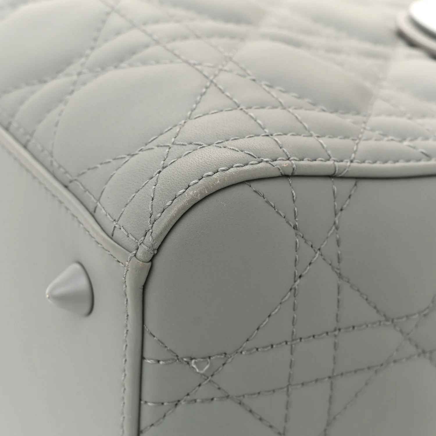 Ultra Matte Calfskin Cannage Medium Lady Dior Grey Stone