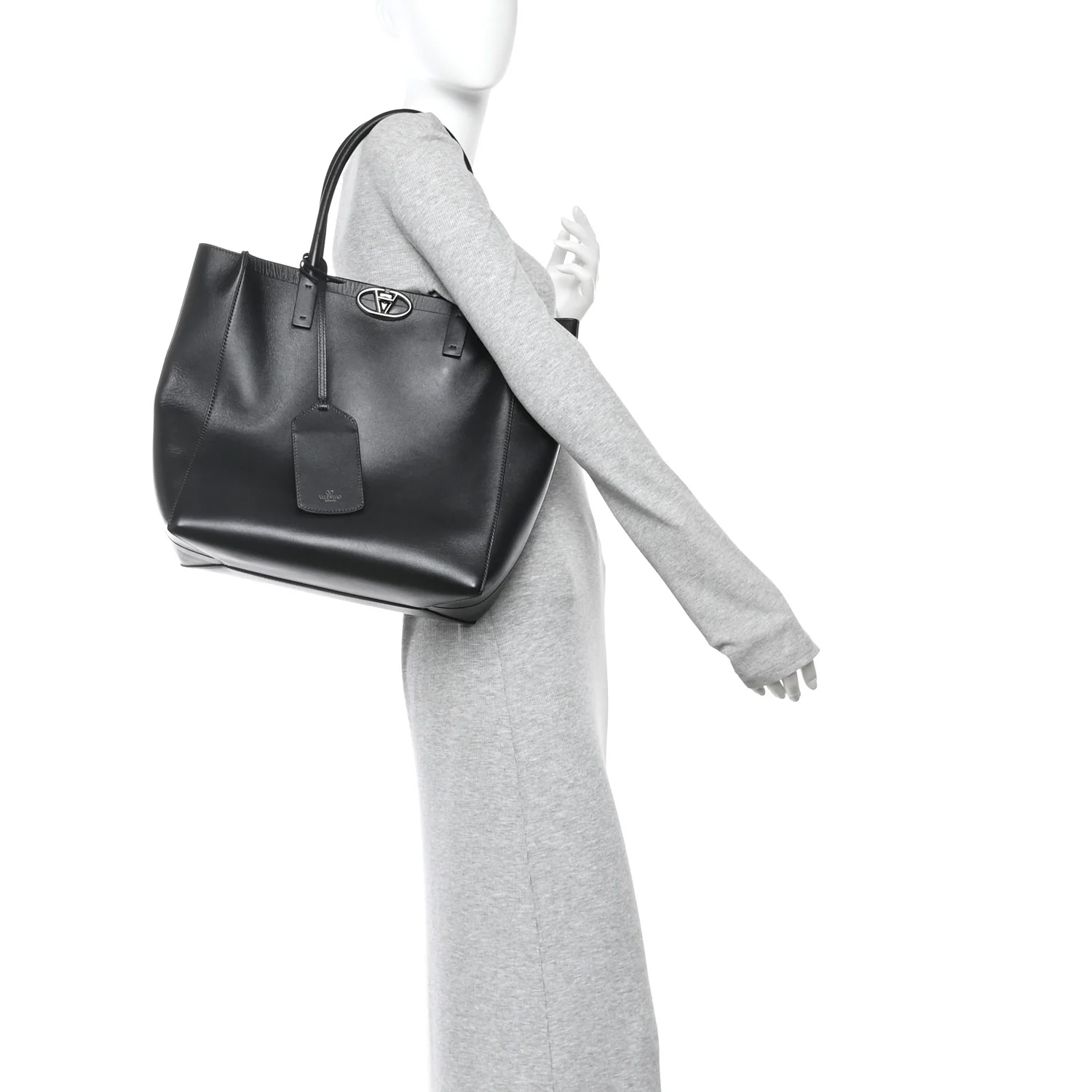 Calfskin Vlogo Medium Locker Tote Black