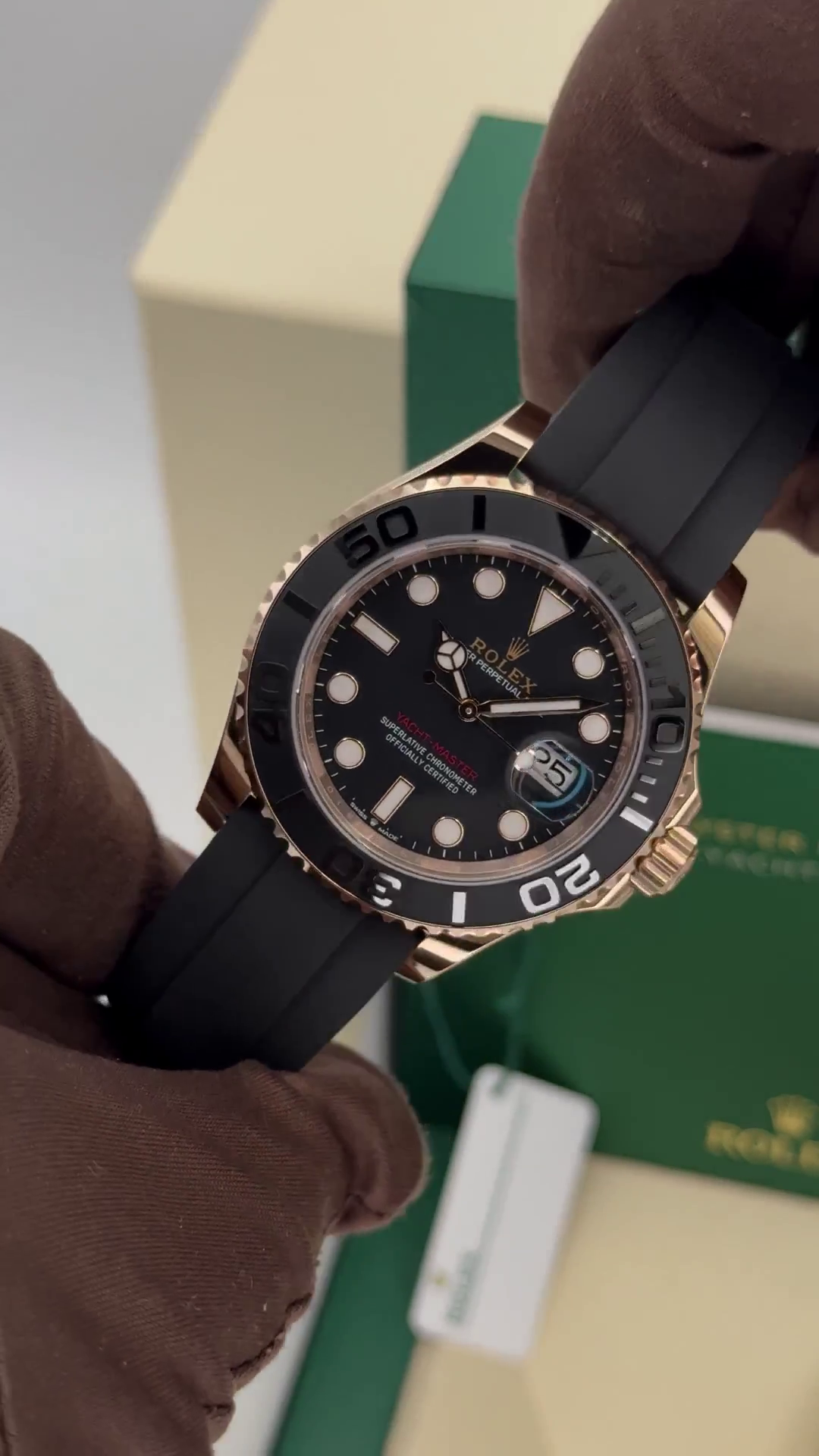 [Super Clone]RLX Yacht-Master 40mm Rose Gold - Black Dial - Rubber Strap (Ref# 126655)