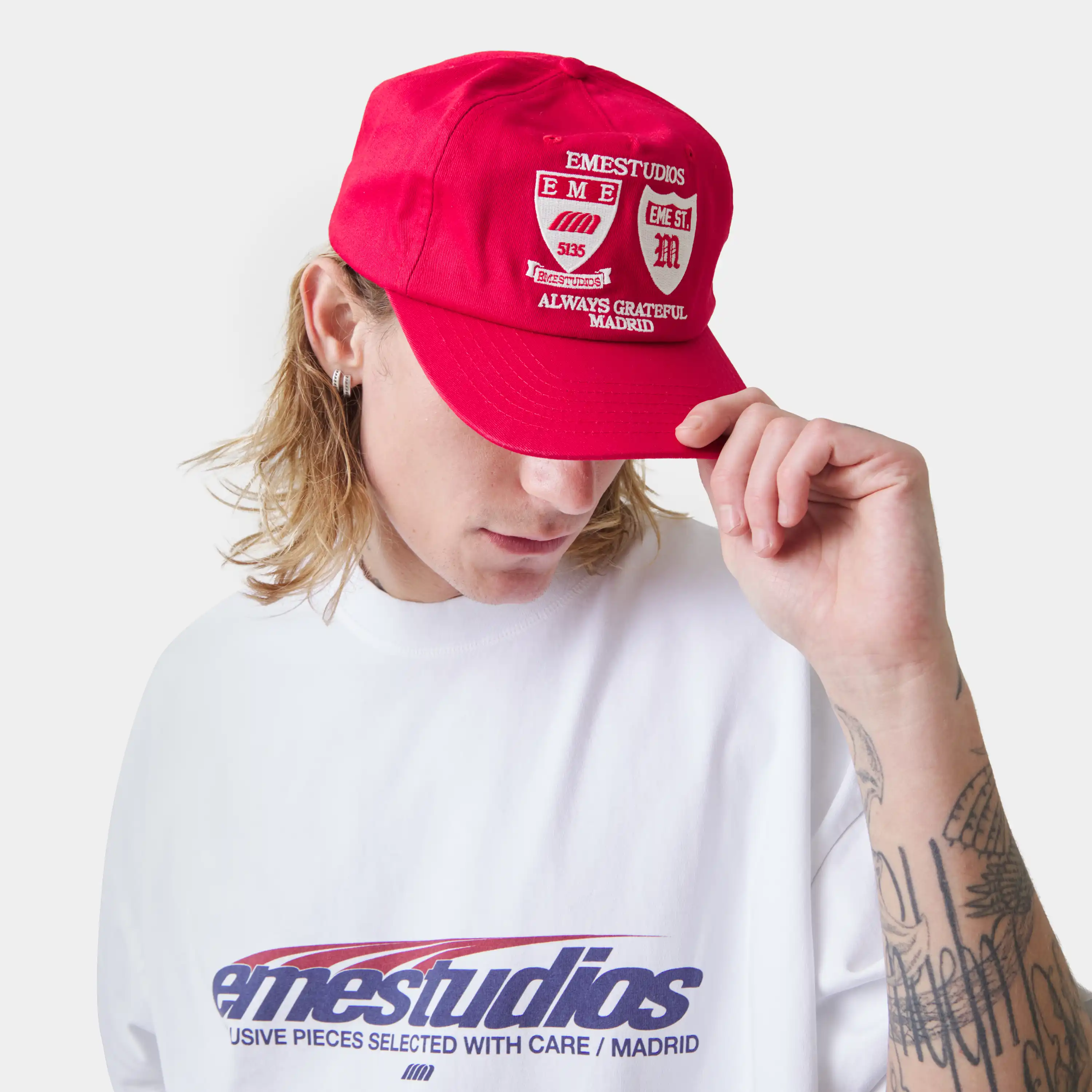 Herald Red Cap