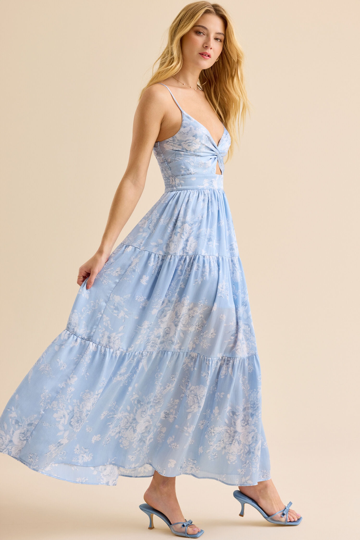 Kellsa Floral Maxi Dress