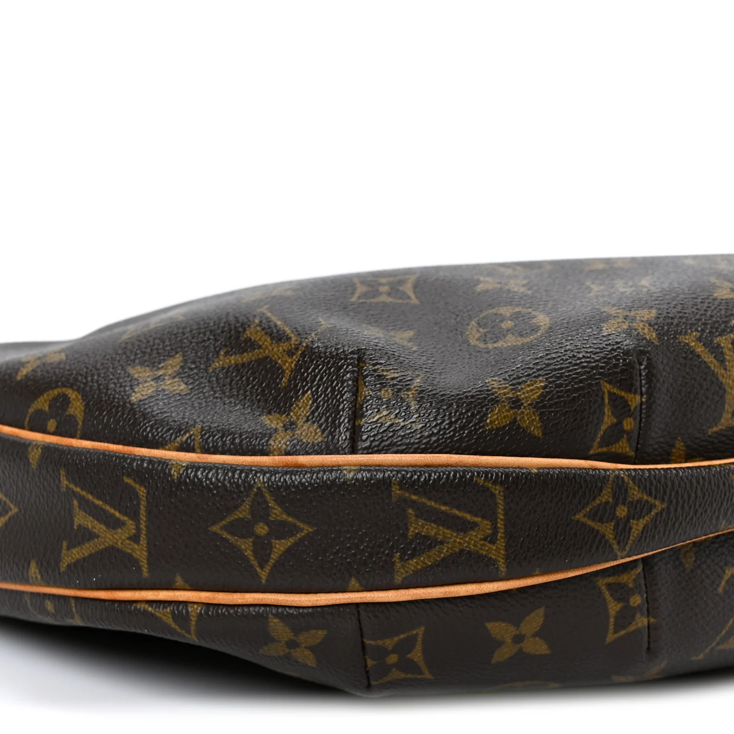 Monogram Croissant MM