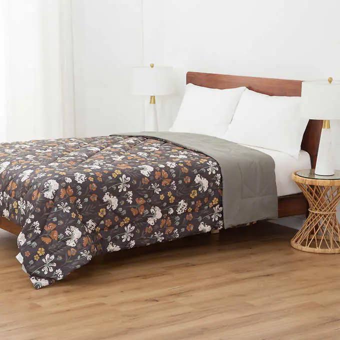Berkshire Life Reversible Down Alternative Blanket, 1590116, Multicolor Grey, King (U.S. Standard)