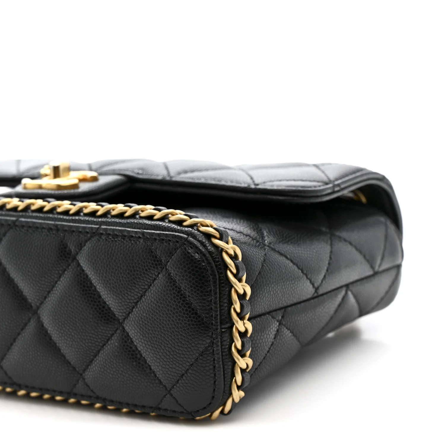Caviar Quilted Camellia Chain Around Flap Black