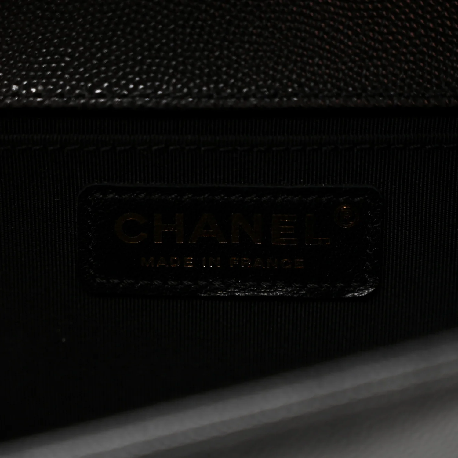 Caviar Quilted Medium Boy Flap Black