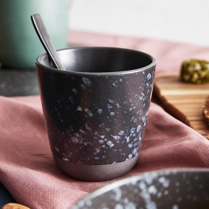 RAW Nordic Black krus 30 cl svart spotted