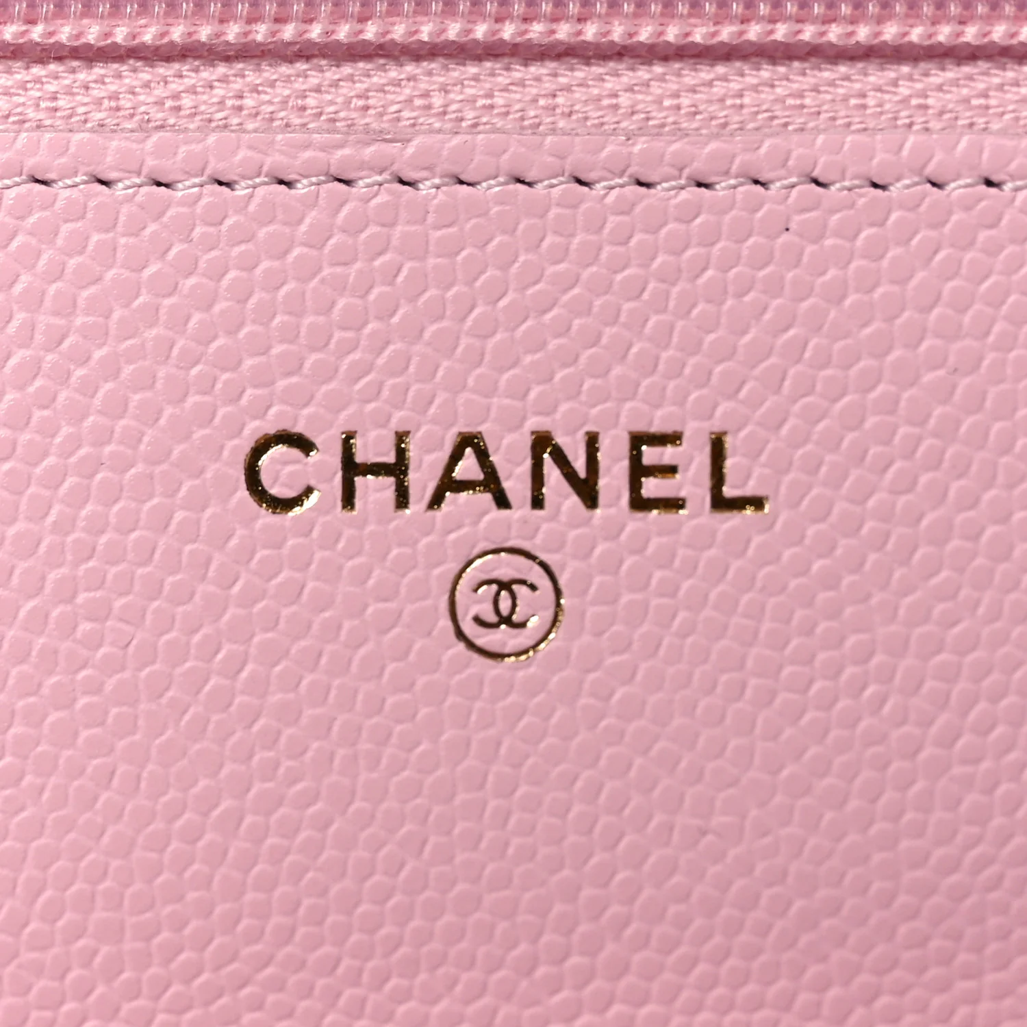 Caviar Quilted Textured CC Wallet on Chain WOC Light Pink