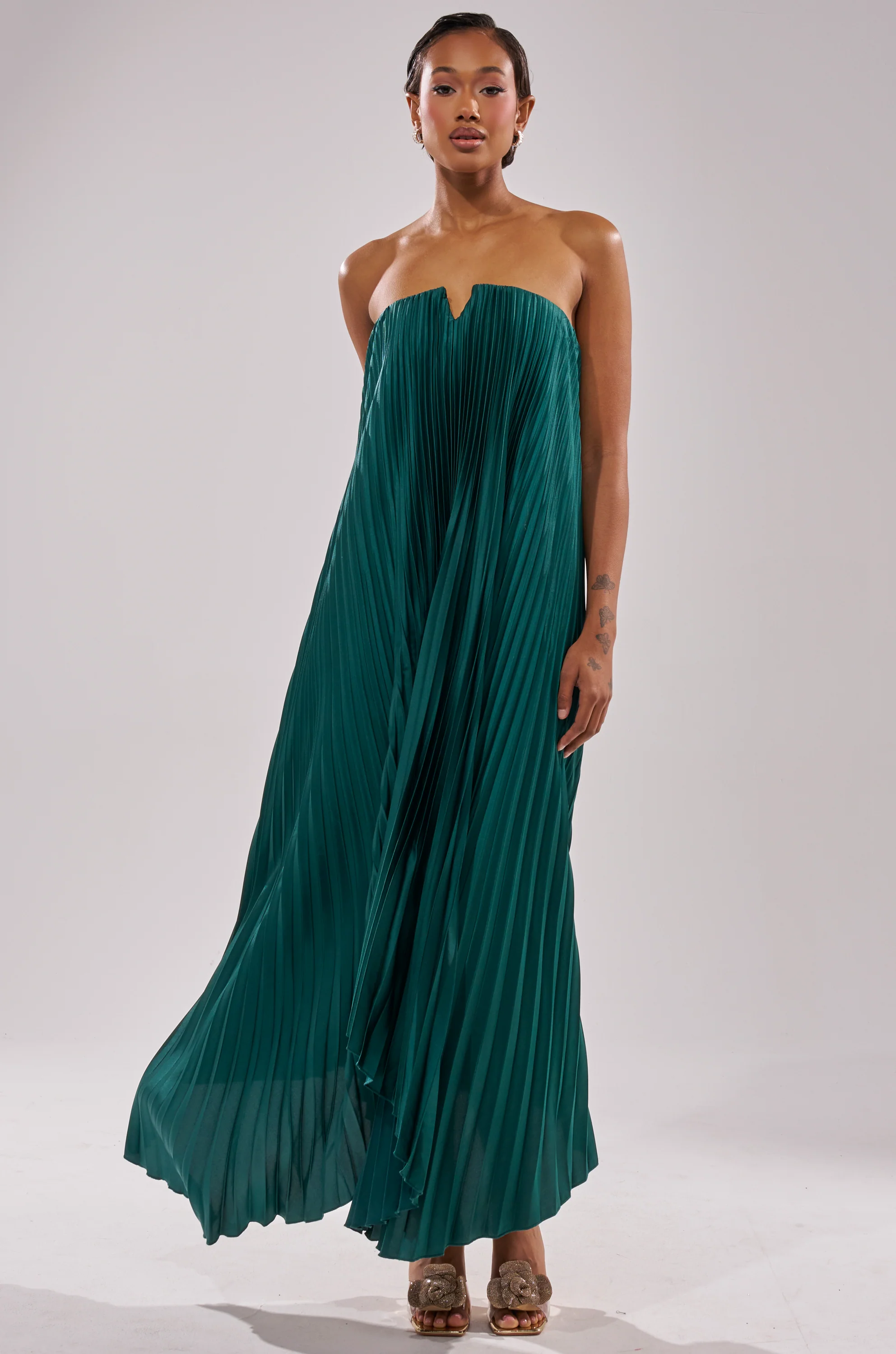 EMERALD DREAM SLEEVELESS MAXI DRESS - Akira Store