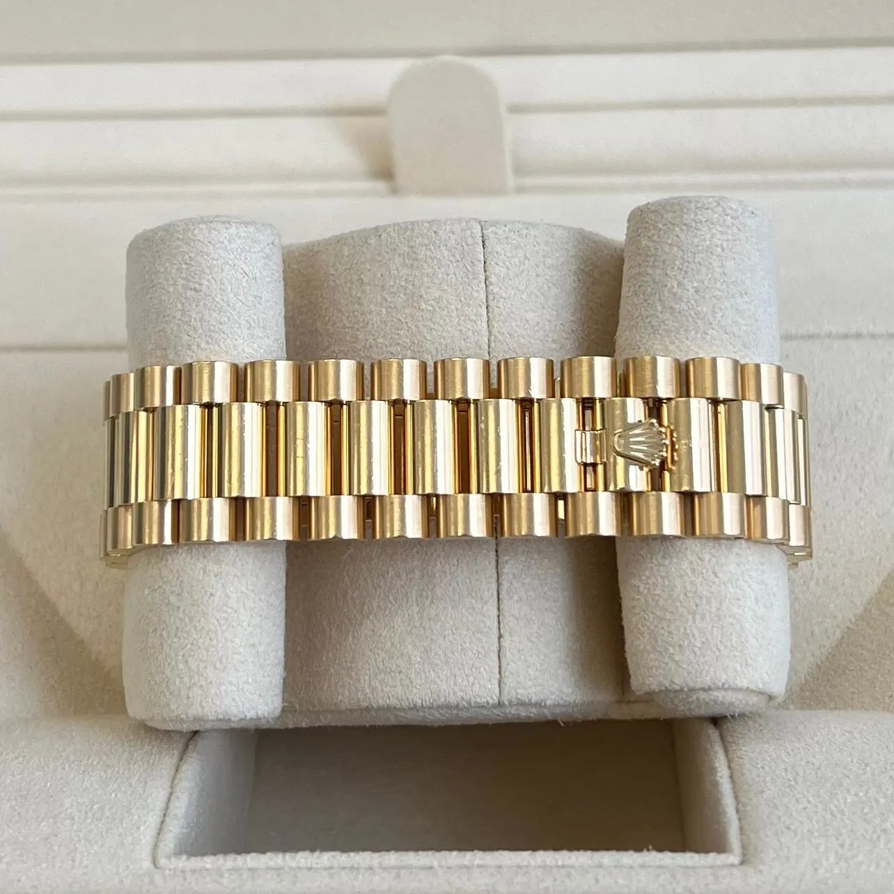 [Super Clone]RLX Day-Date 40mm Champagne Diamond Dial and Bezel Yellow Gold President Bracelet 228348RBR-0002