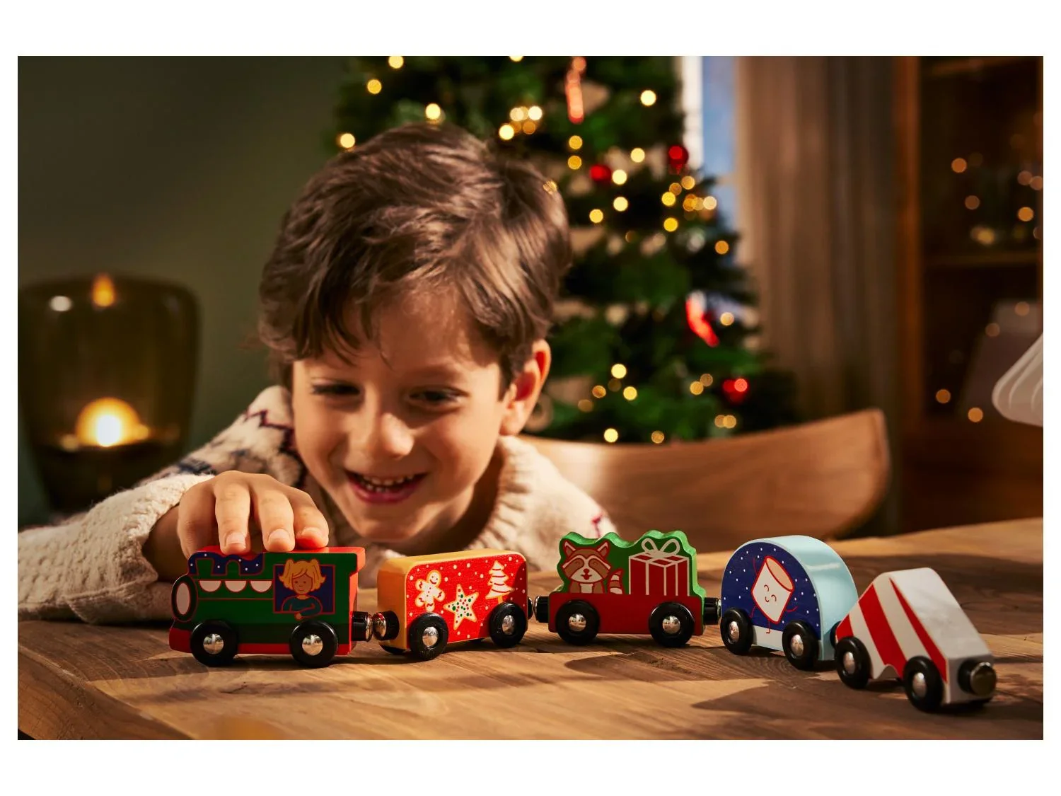 Train de Nol en bois, 5 pices