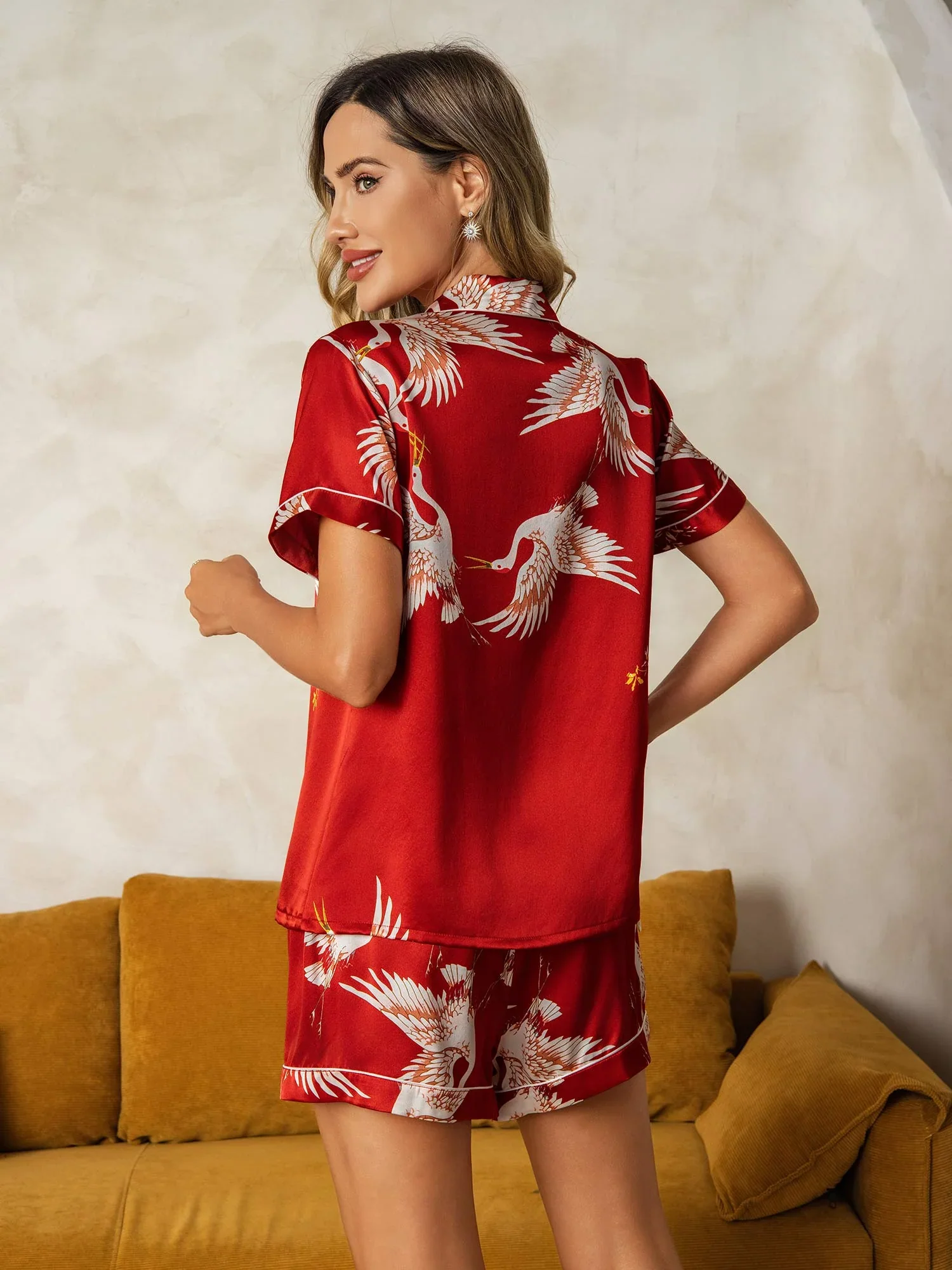 19Momme Women's Pure Silk Crane Print Short Sleeve Pajamas Set