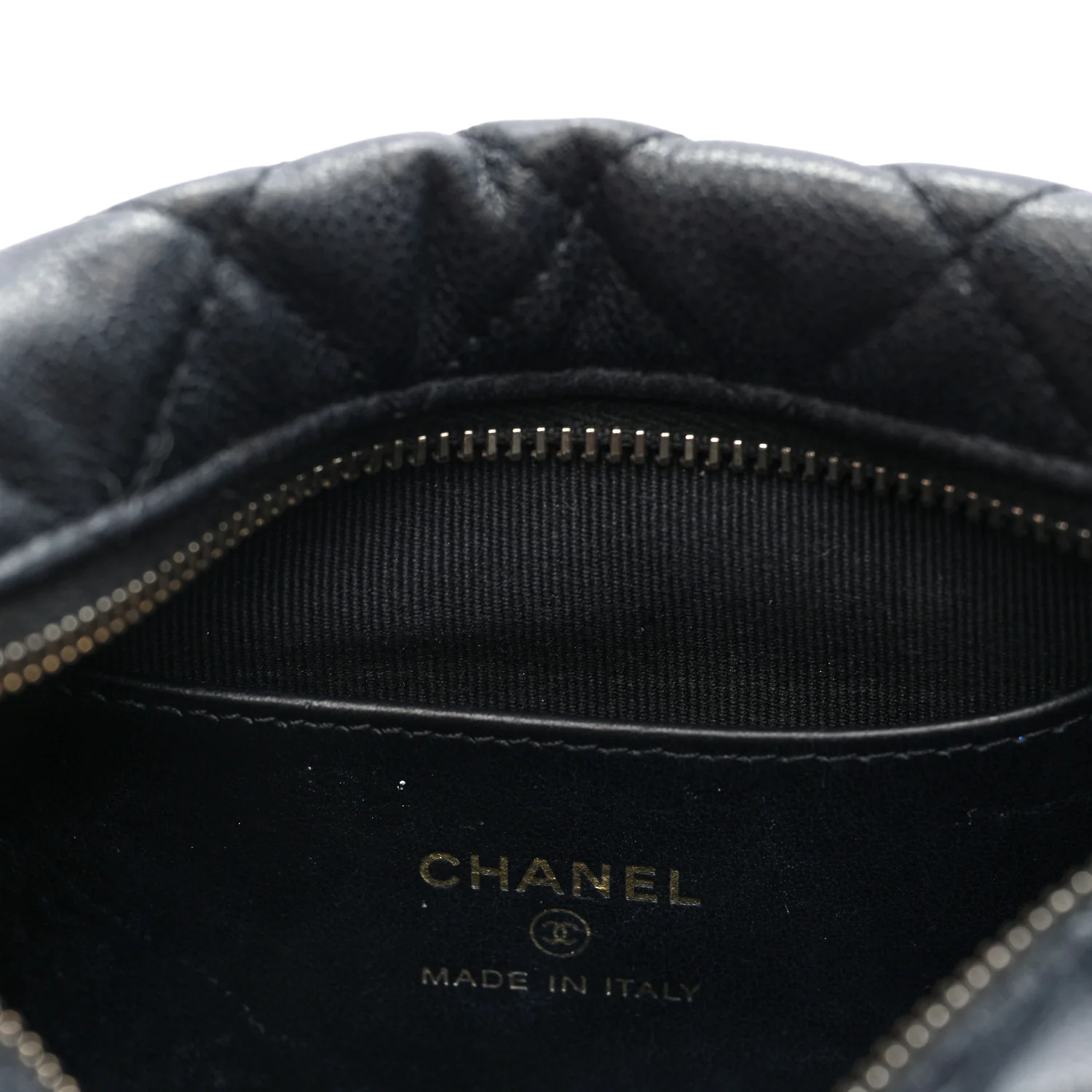 Grained Calfskin Quilted Pearl Pouch Hobo Black