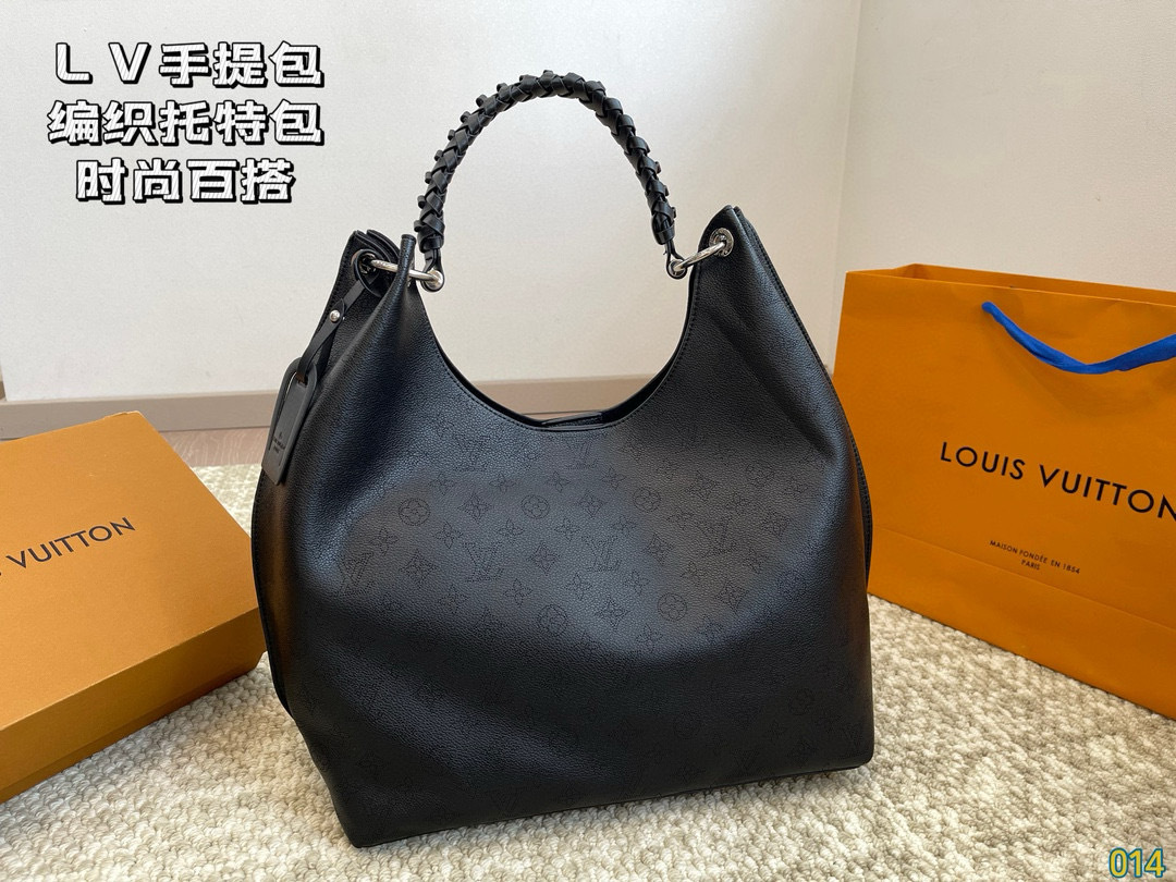 Louis new arrival hobo tote bag size: 34*28 cm