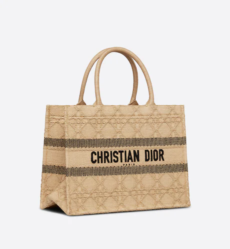 MEDIUM D BOOK TOTE Natural Cannage Raffia (36 x 27.5 x 16.5 cm)